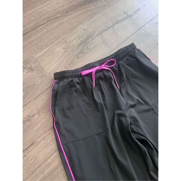 Fabletics Piped One Joggers size Medium - Picture 5 of 7